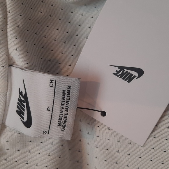 Nike Mesh Lined Anorak - Picture 4 of 6